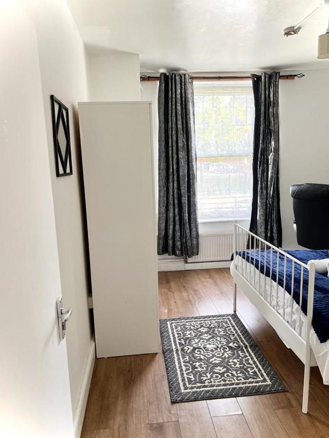 Shadwell Holiday Rooms London Eksteriør bilde